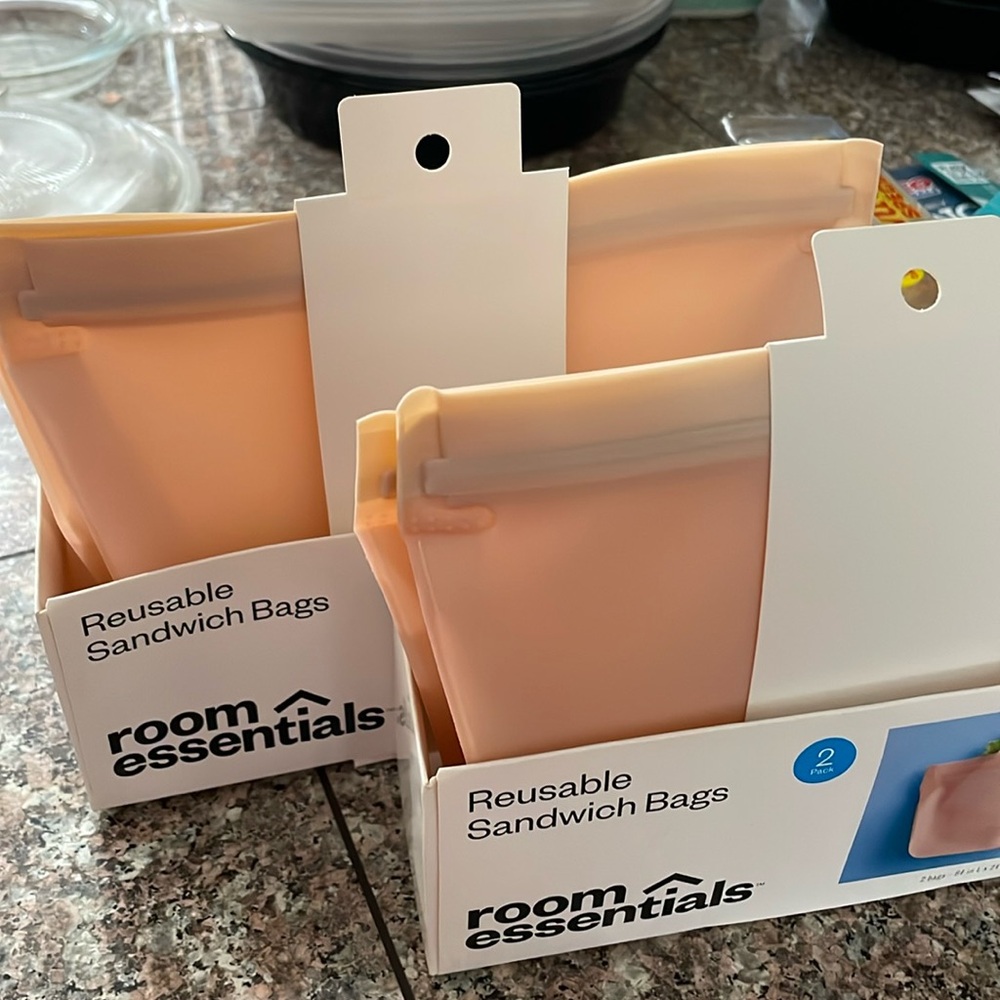 BNIB Reusable Sandwich Bags (set of 4) Room Essentials